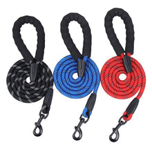 Load image into Gallery viewer, Nylon reflective dog leash, explosion-proof dog leash
