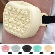 Load image into Gallery viewer, Pet Treat Pouch Silicone Cat Training Bags Dog Walking Fanny Pack Hands-Free Silicone Snack Bag For Small Puppies Accessories
